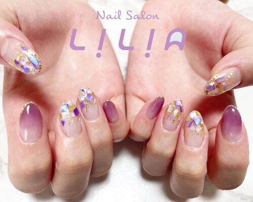 豊富なデザインのネイルをご提供するサロンを吉川で運営しています